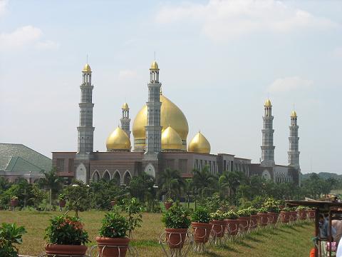 Masjid Dian Al Mahri di Depok